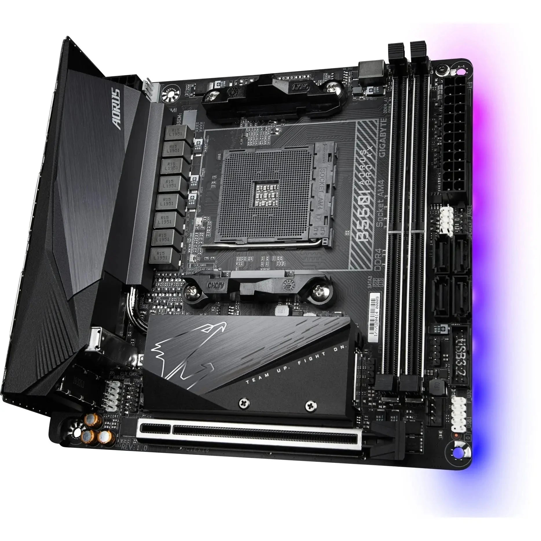 Gigabyte B550I AORUS PRO AX AM4 connectivité - Carte mère Mini-ITX WiFi gaming PC connecteurs performance compact Nashor